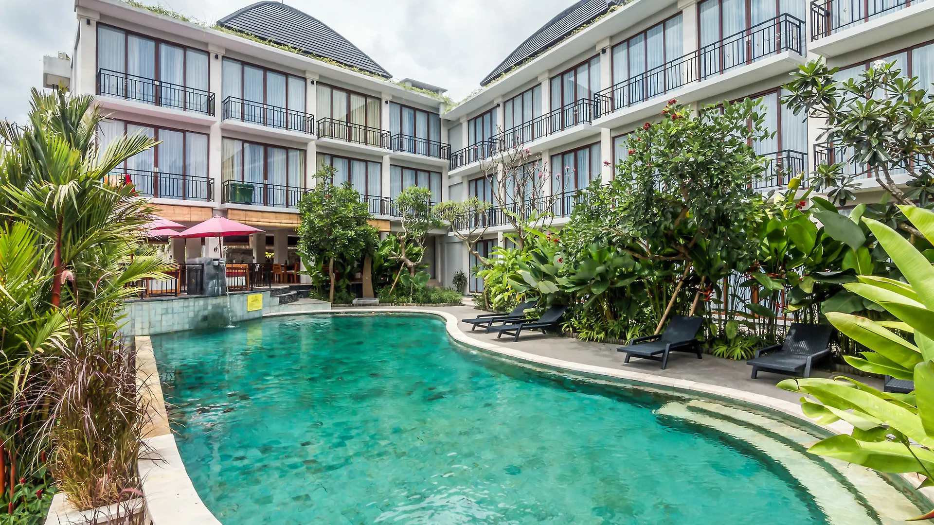 Zen Rooms Sriwedari Ubud 1 contacts
